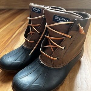Sperry Women’s Brown and Navy Duck Boots